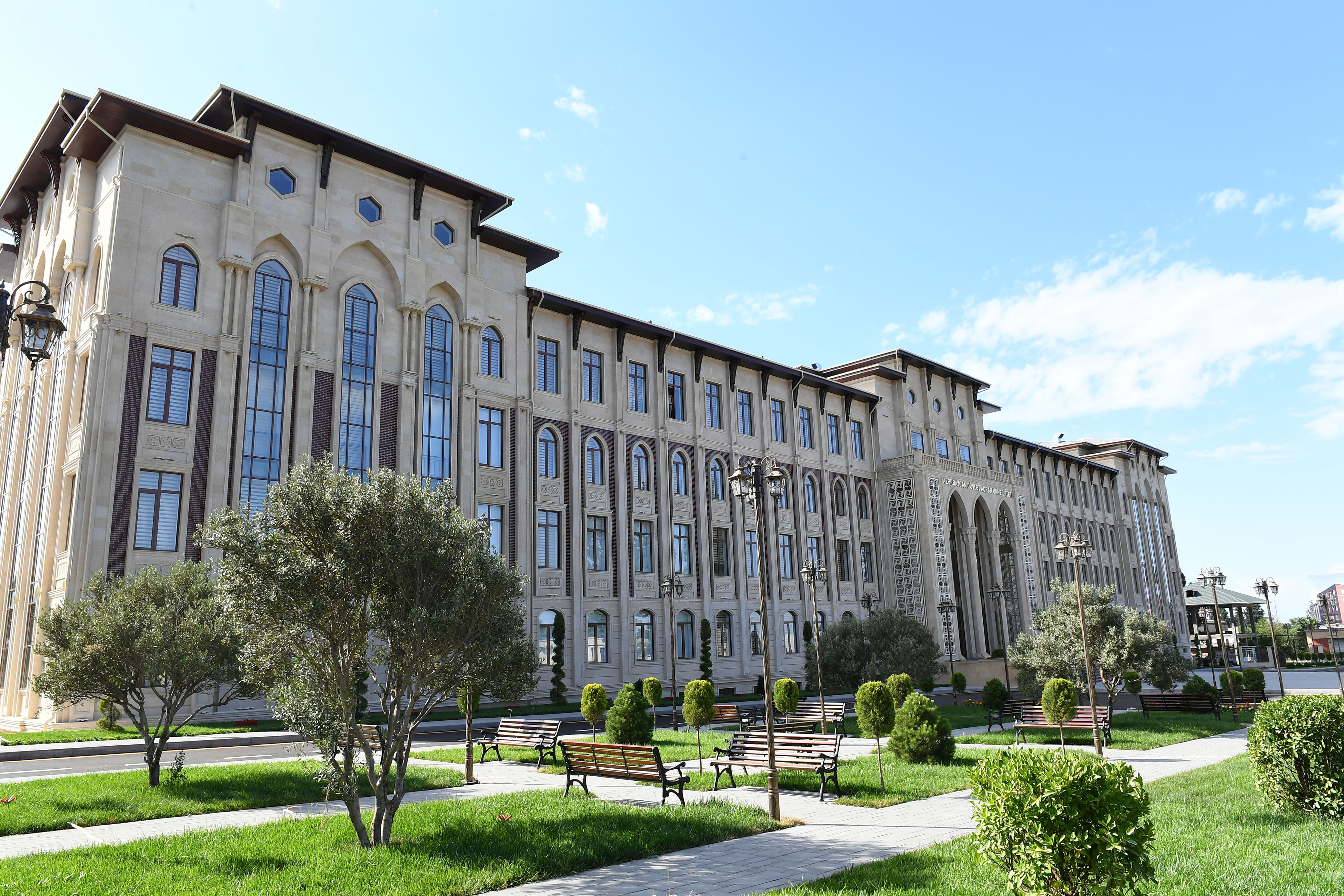 Gence Devlet Üniversitesi